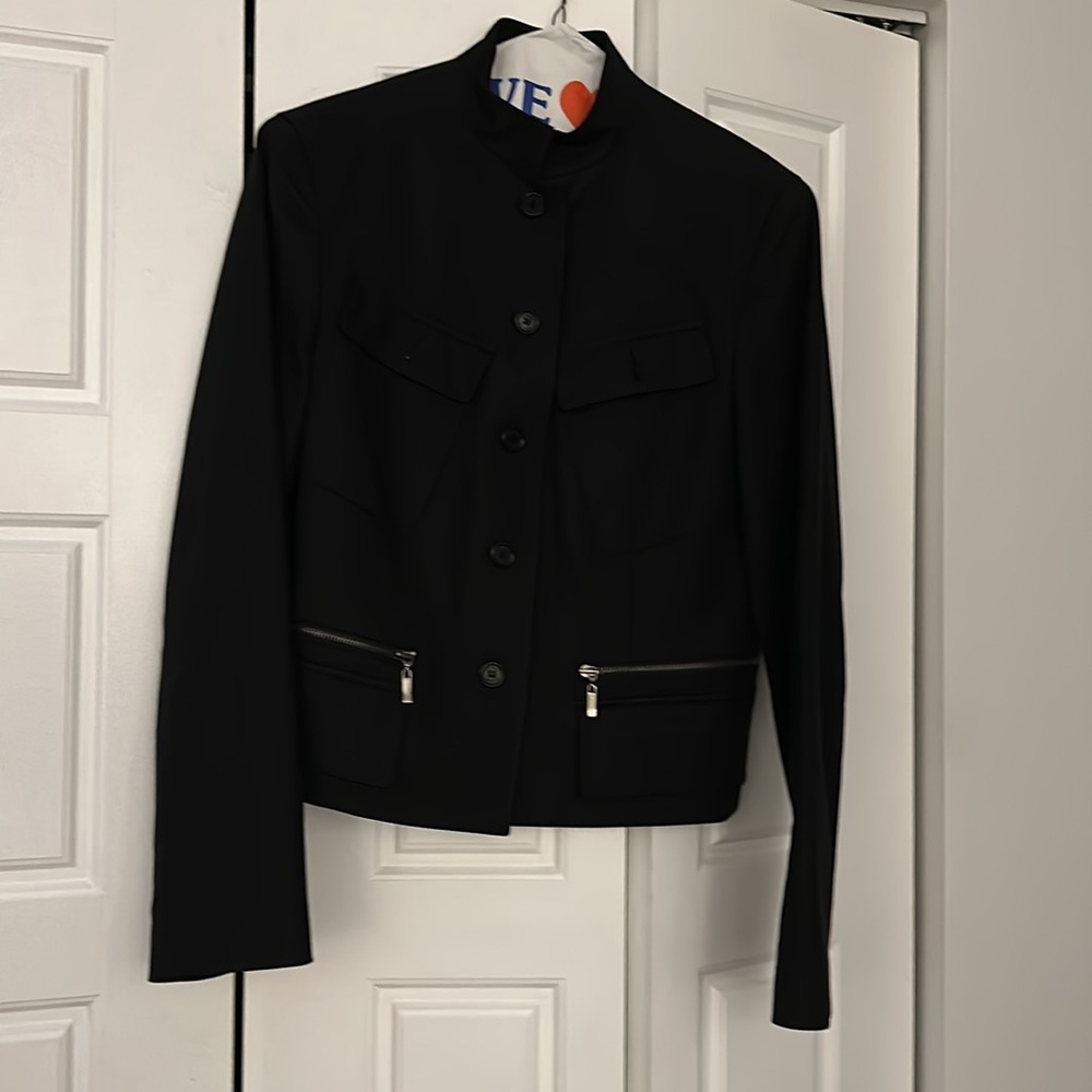 Calvin Klein - Picture 2 of 4